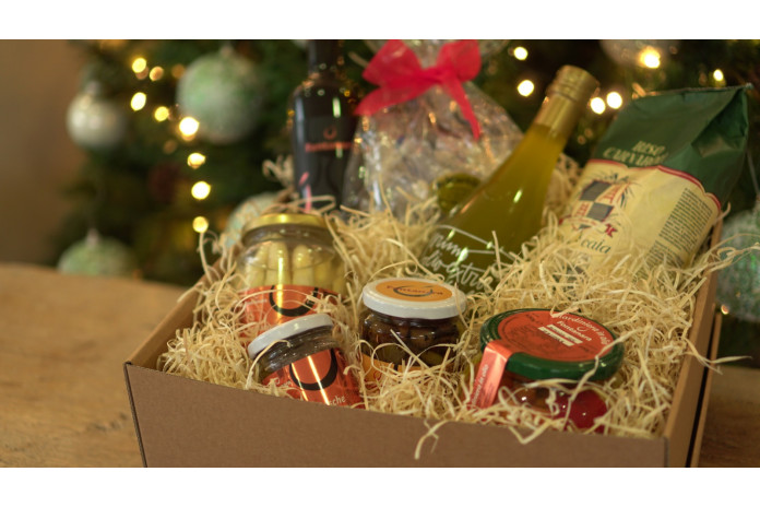 Box: Wine, Oil, Rice, Asparagus, Almond